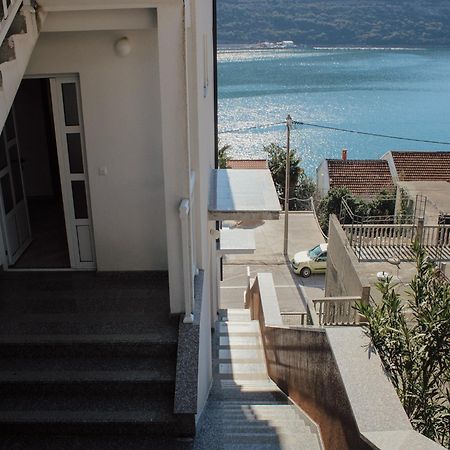 Apartments And Rooms Mato Неум Стая снимка